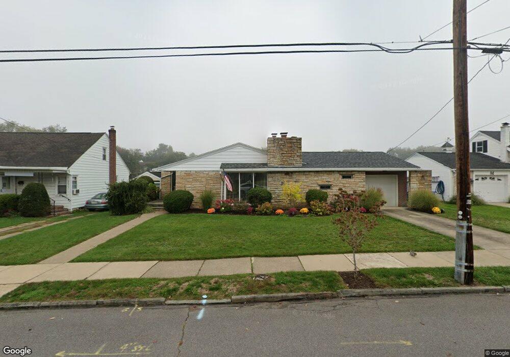 243 E Morton St, Old Forge, PA 18518 - photo 1