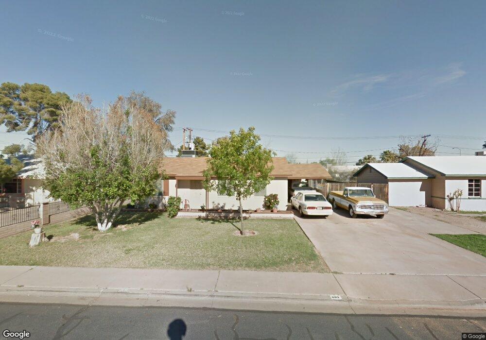 633 S Sirrine, Mesa, AZ 85210 - photo 1