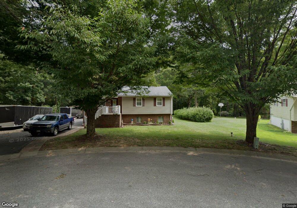 8219 Reece Heights Dr, Severn, MD 21144 - photo 1