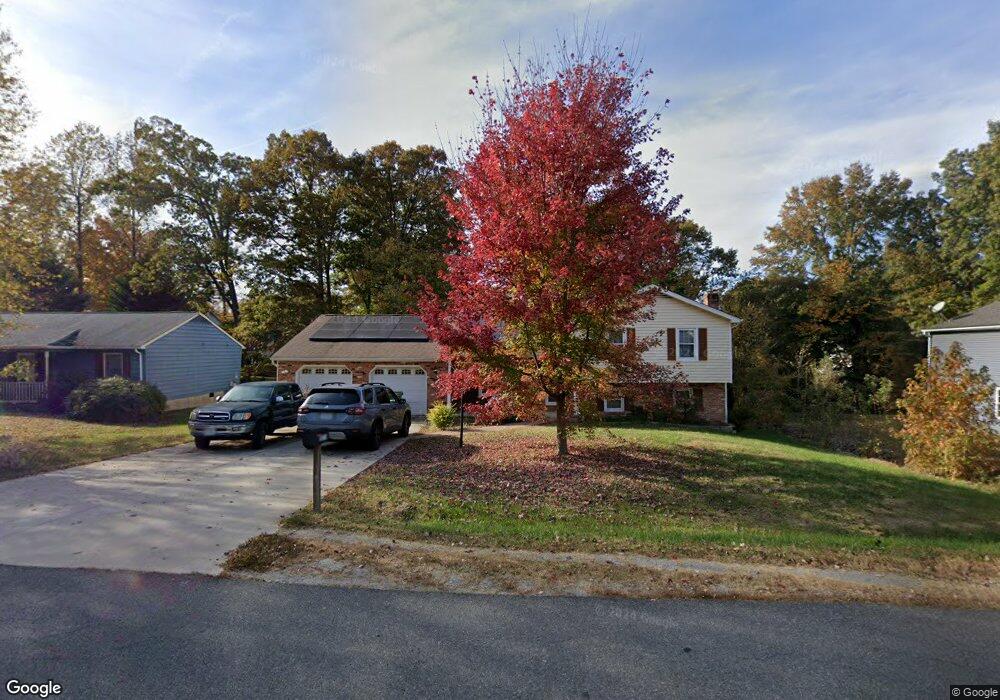 10710 Holleybrooke Dr, Spotsylvania, VA 22553 - photo 1