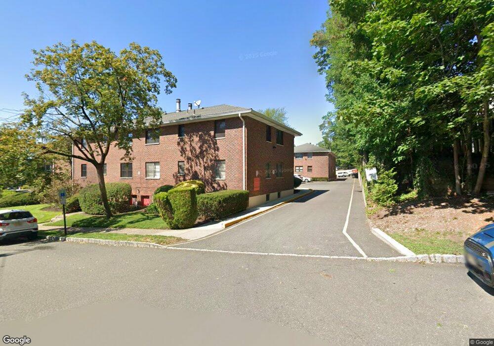 109 Meadowbrook Rd unit A, Englewood, NJ 07631 - photo 1