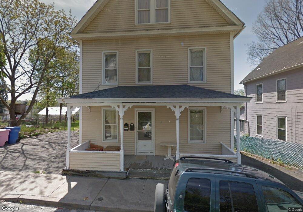 17 Sarsfield St, Waterbury, CT 06704 - photo 1