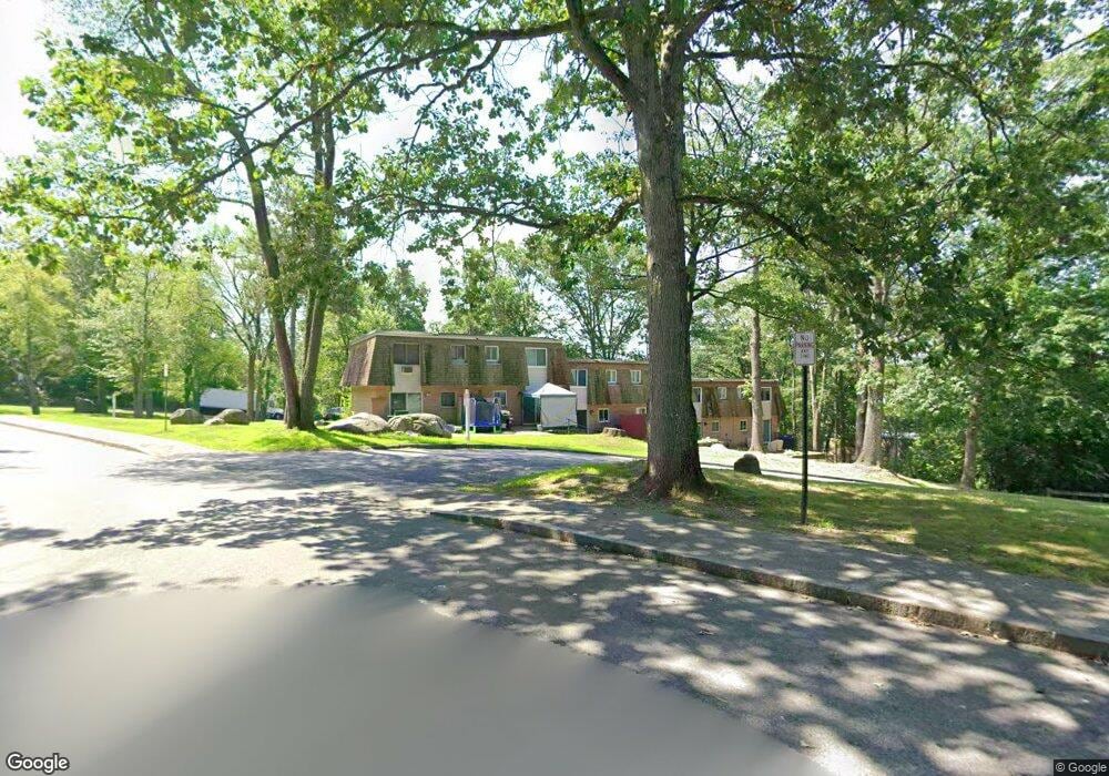 244 18th St unit 8       244, Dracut, MA 01826 - photo 1