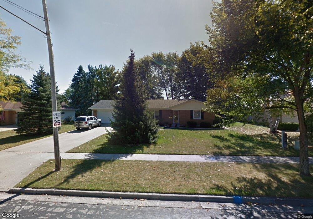 801 W Ardussi St, Frankenmuth, MI 48734 - photo 1