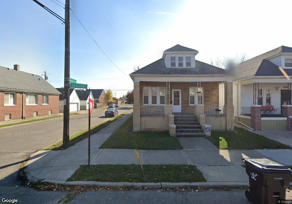 3918 Sobieski St, HamtraMcK, MI 48212 - photo 1