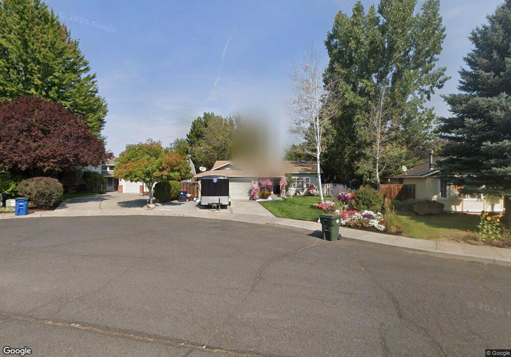 1704 NE Sonya Ct, Bend, OR 97701 - photo 1