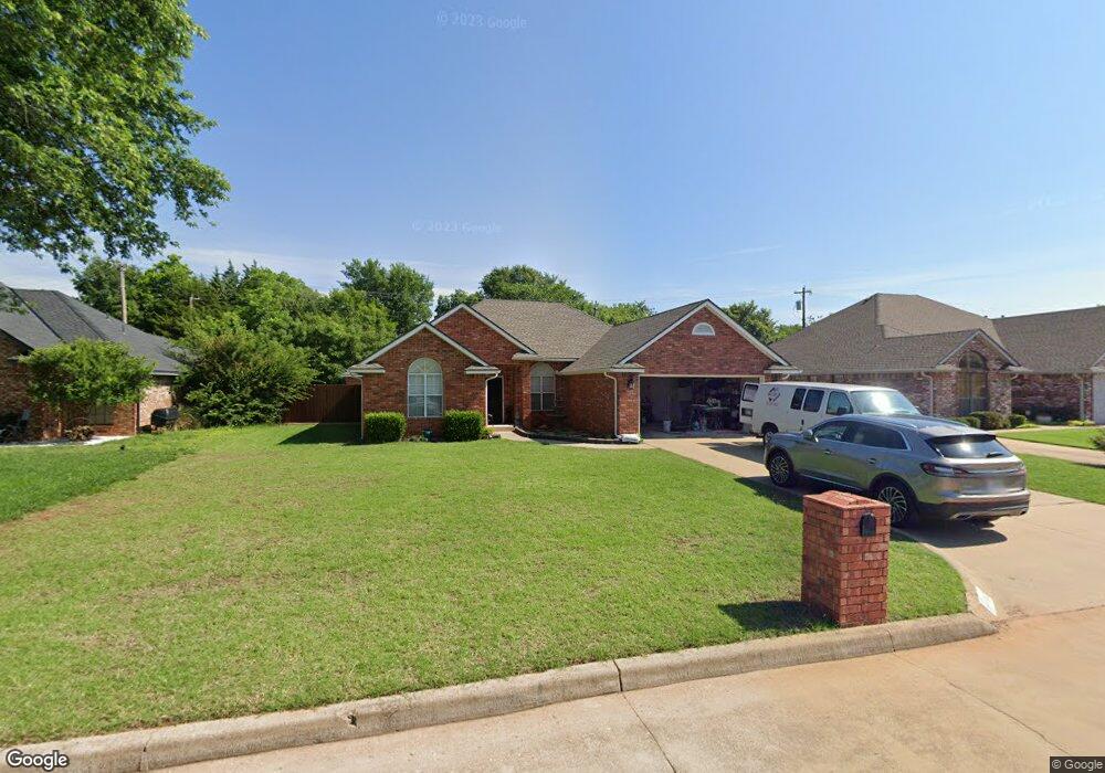 1813 Windsor Dr, Duncan, OK 73533 - photo 1