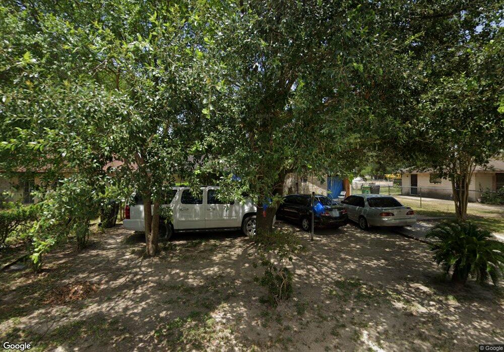 8410 Whitecastle Ln, Houston, TX 77088 - photo 1