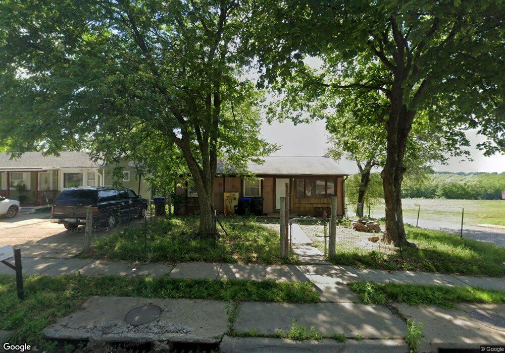 3101 SE Fremont St, Topeka, KS 66605 - photo 1