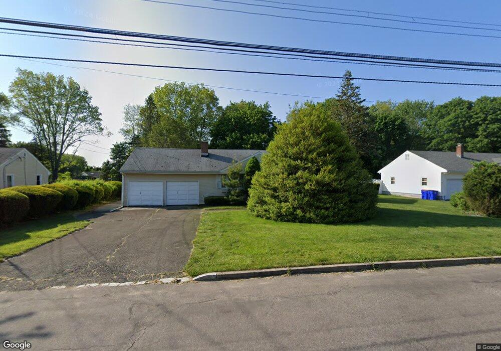 261 Colonese Rd, Fairfield, CT 06825 - photo 1