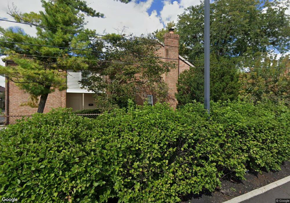 5102 Ranstead Ct unit 2, Columbus, OH 43220 - photo 1