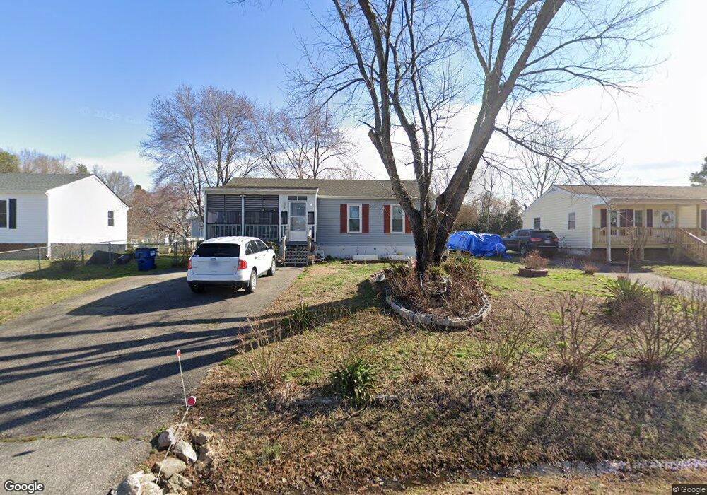 4605 Bridgewood Rd, Midlothian, VA 23112 - photo 1