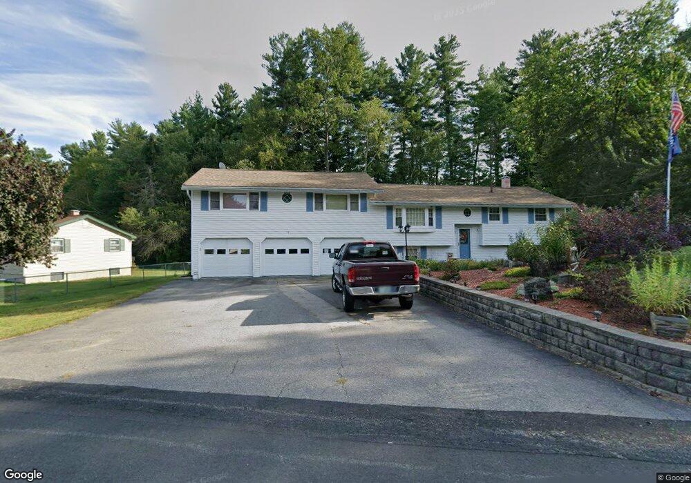 12 Edinburgh Dr, Nashua, NH 03062 - photo 1