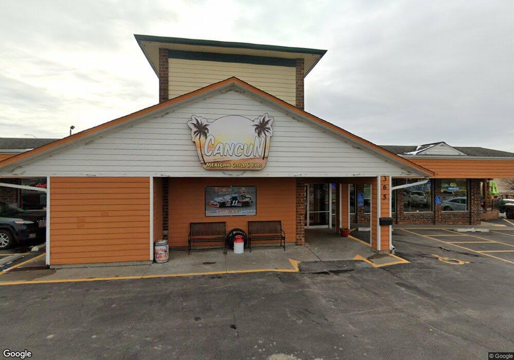 365 33rd Ave SW, Cedar Rapids, IA 52404 - photo 1