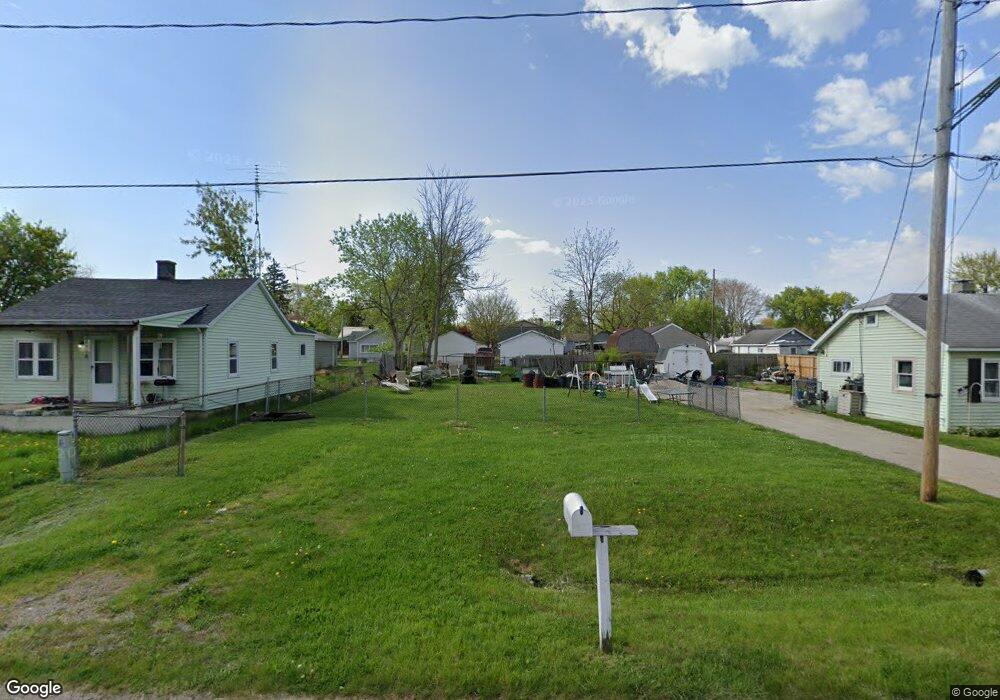 1045 W Bergin Ave, Flint, MI 48507 - photo 1