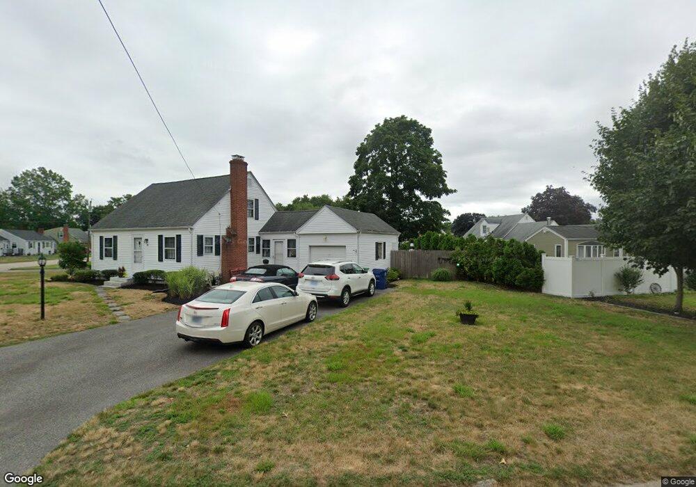 70 Knowles Dr, Warwick, RI 02888 - photo 1