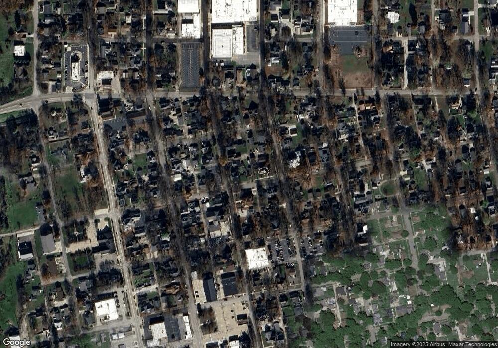 513 Crockett St, Covington, IN 47932 - photo 1