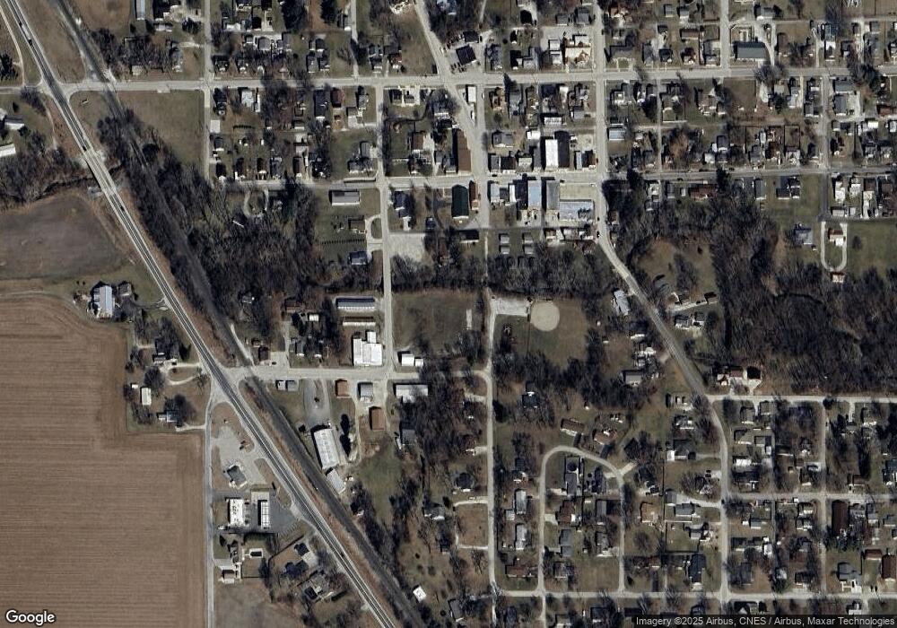 203 Walnut St, La Fontaine, IN 46940 - photo 1