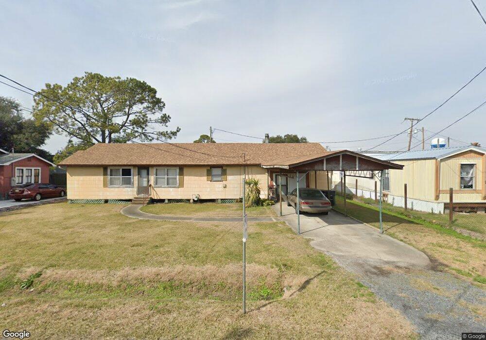 1326 Girouard St, New Iberia, LA 70560 - photo 1