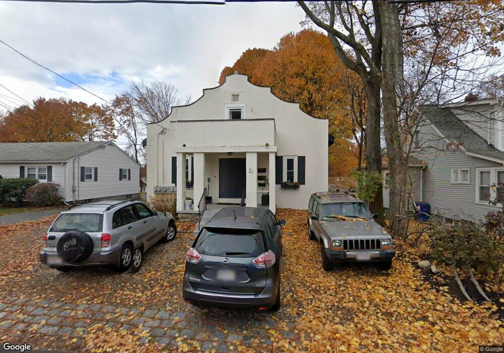 21 Wakefield Ave, Wakefield, MA 01880 - photo 1