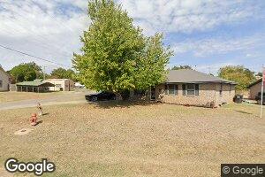 754 Park Ave, Mountain View, OK 73062