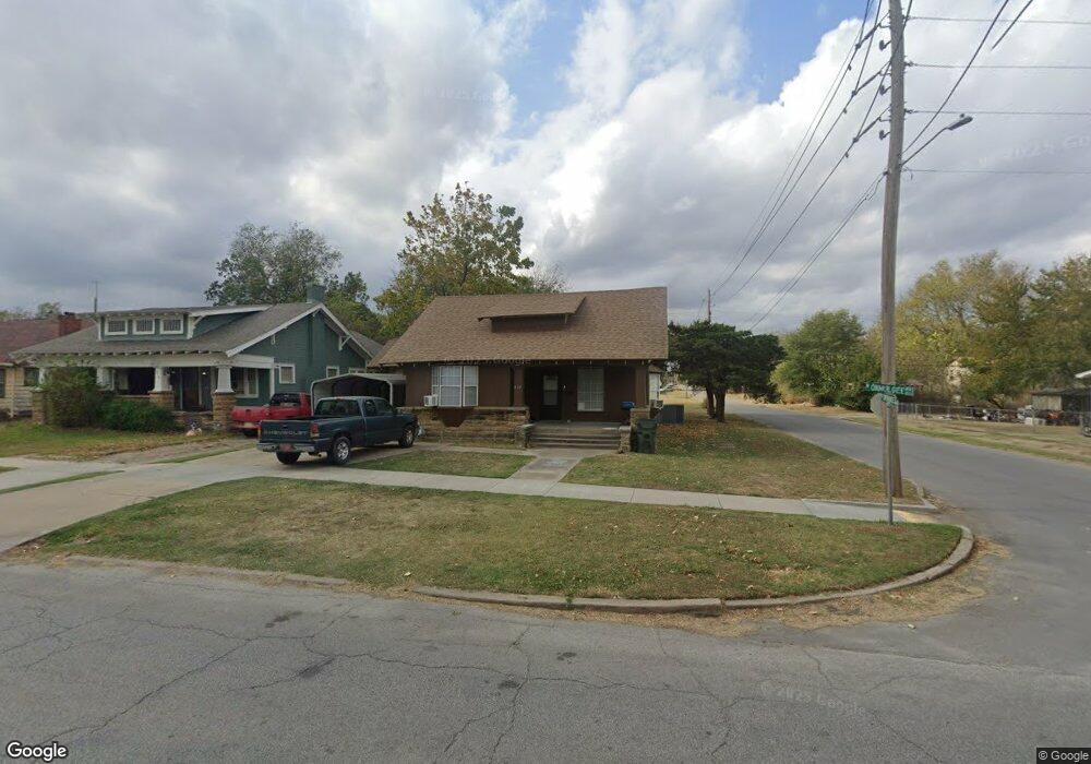 822 N Okmulgee Ave, Okmulgee, OK 74447 - photo 1