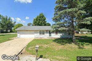 307 S Jackson St, Philo, IL 61864