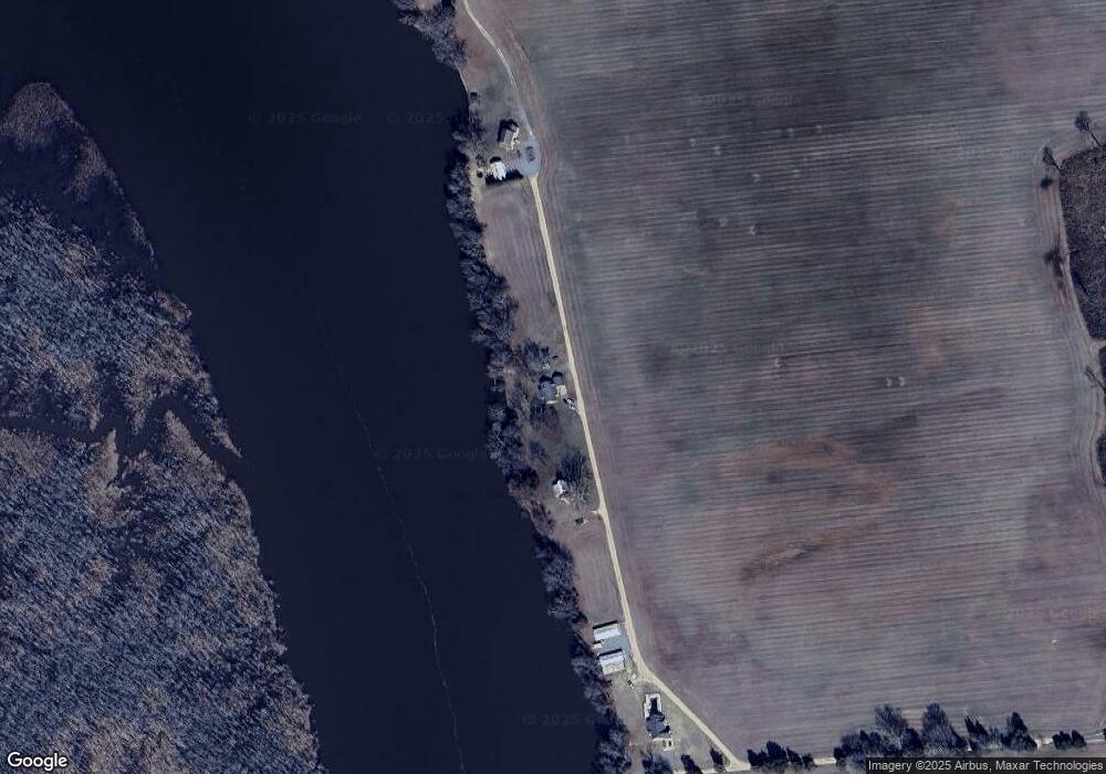 1613 Riverview Farm Rd, West Point, VA 23181 - photo 1