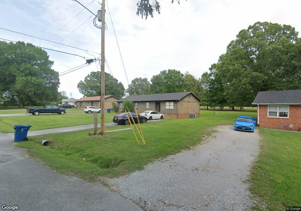 1515 Rogers Cir unit AB, Manchester, TN 37355 - photo 1