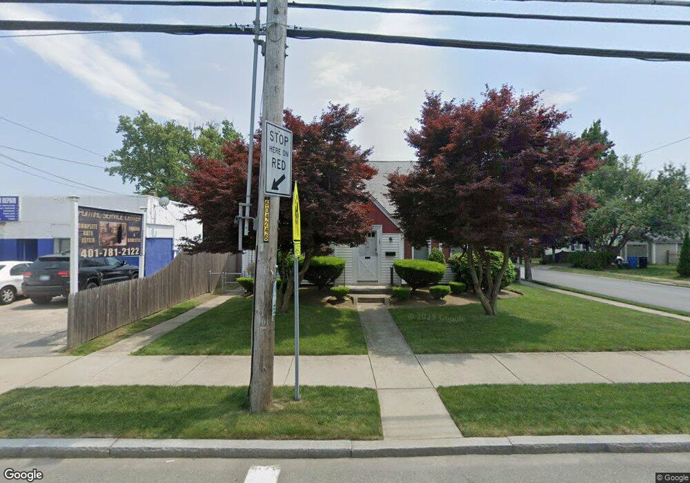 736 Pontiac Ave, Cranston, RI 02910 - photo 1