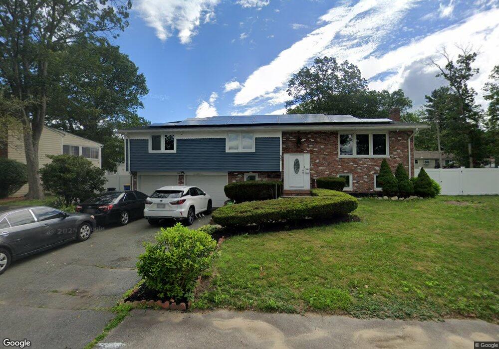 37 Huckleberry Ln, Randolph, MA 02368 - photo 1