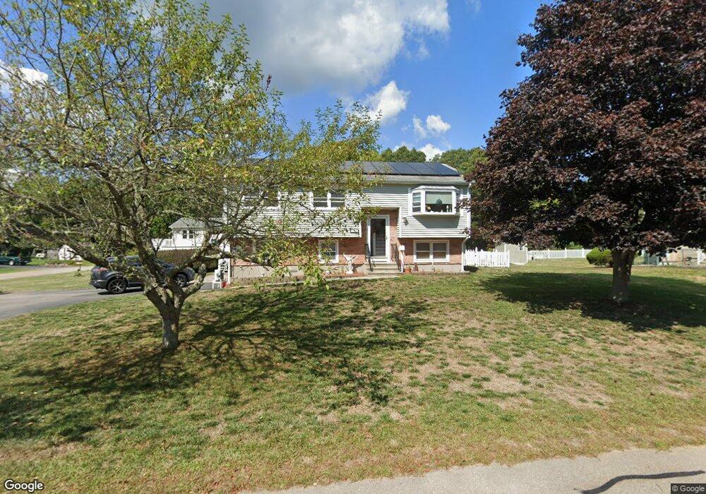 33 W Beach St, Westerly, RI 02891 - photo 1