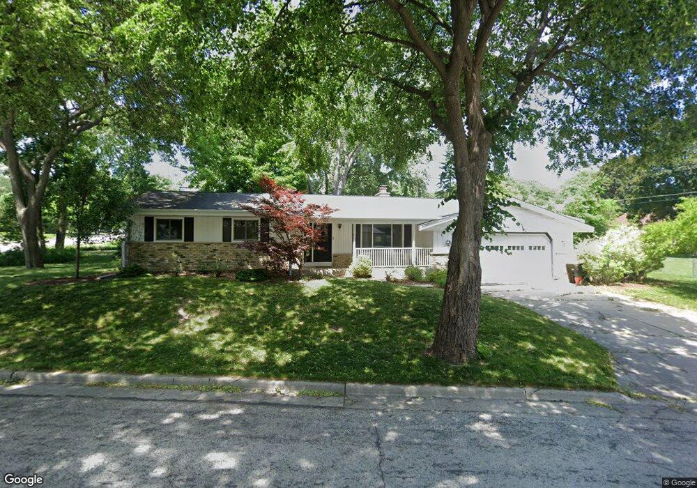 11838 W Gilbert Ave, Milwaukee, WI 53226 - photo 1