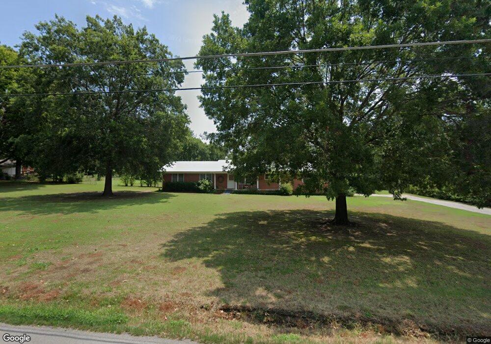 101 W Fry St, Claremore, OK 74017 - photo 1
