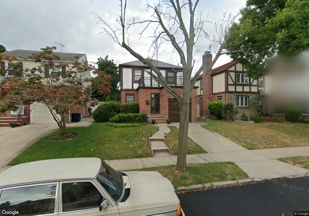 73-56 196th St unit 2, Flushing, NY 11366 - photo 1