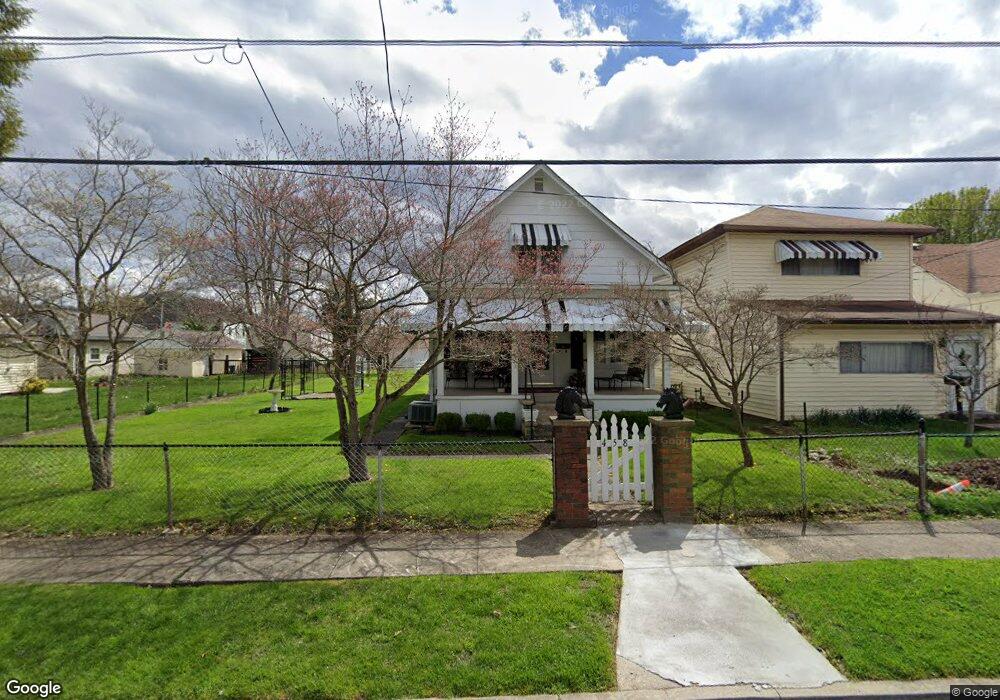 458 17th St, Dunbar, WV 25064 - photo 1