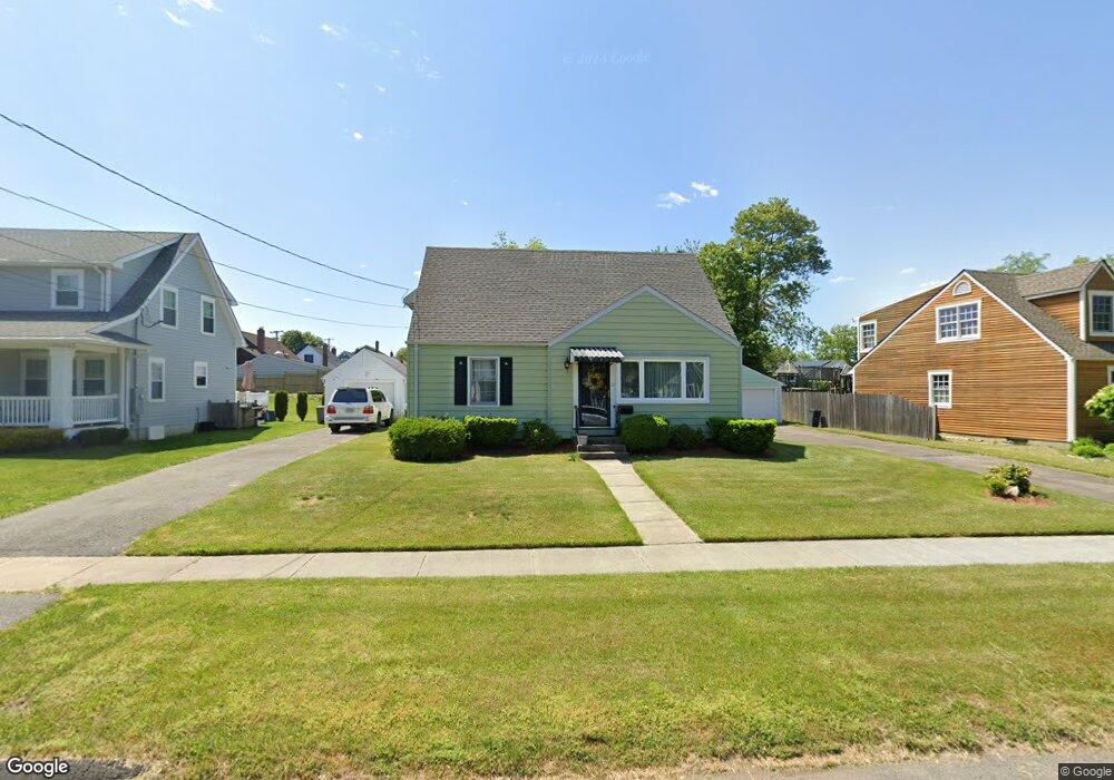 35 Baxter St, Stratford, CT 06615 - photo 1