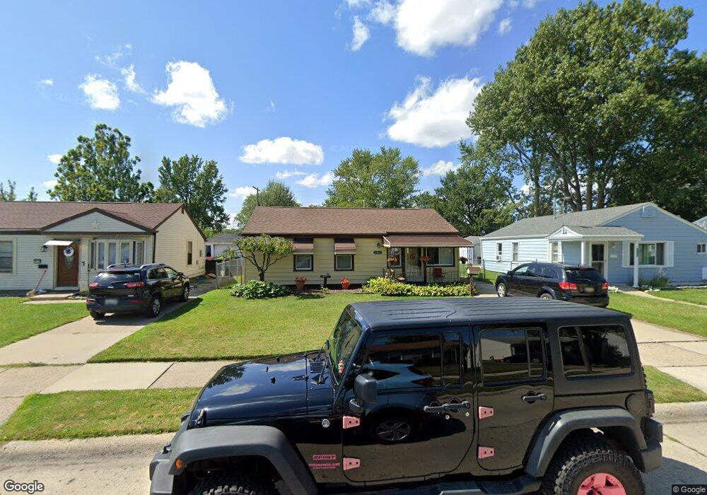 25423 Wiseman St, Roseville, MI 48066 - photo 1