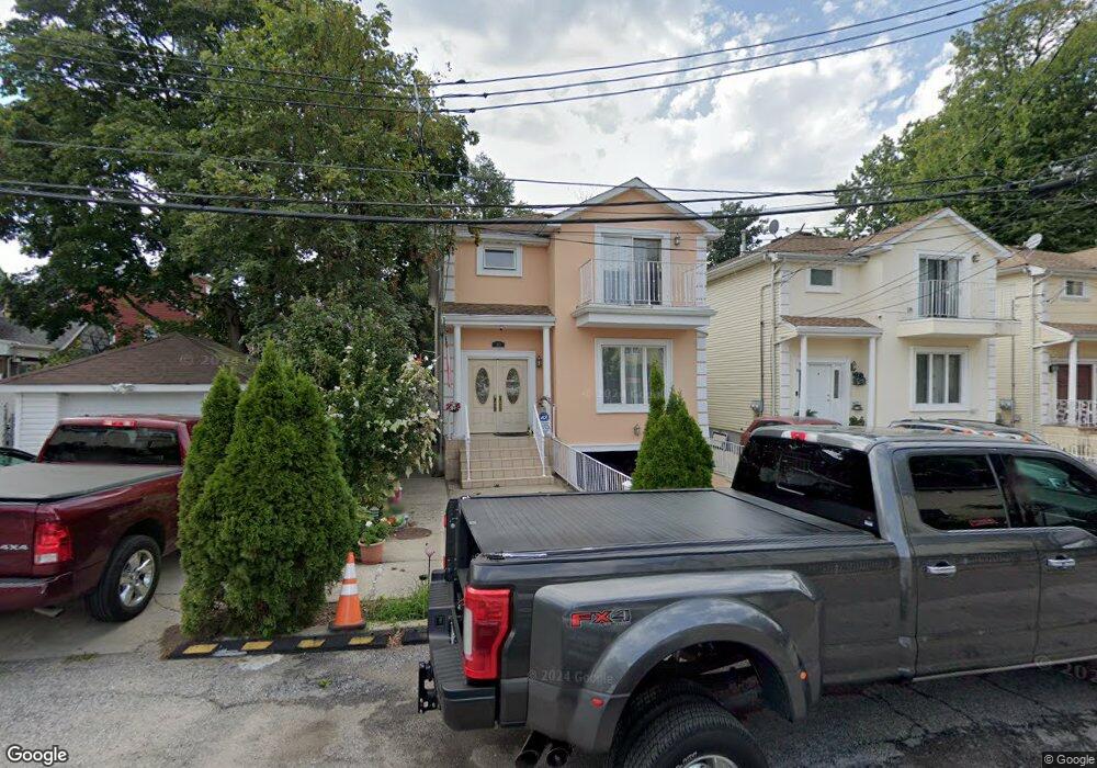 10 Andrease St, Staten Island, NY 10305 - photo 1