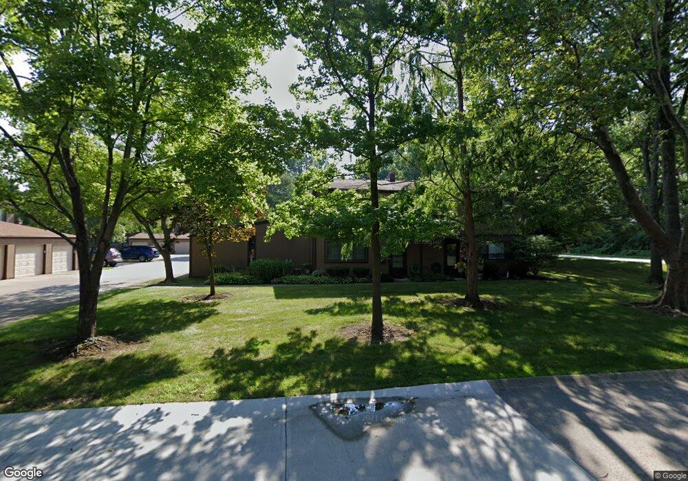 26757 Lake of the Falls Blvd, Olmsted Falls, OH 44138 - photo 1