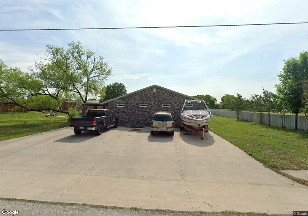 627 S Cardinal Rd, Azle, TX 76020 - photo 1