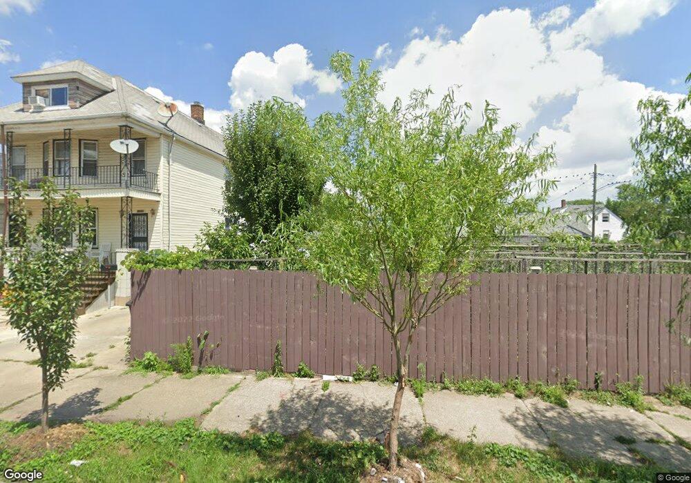 12232 Klinger St, HamtraMcK, MI 48212 - photo 1