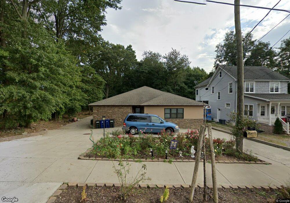 22 Claypit Rd, Staten Island, NY 10309 - photo 1