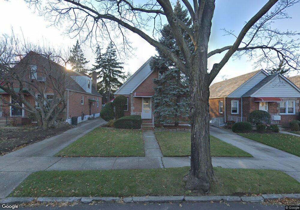 69-58 183rd St unit 1, Fresh Meadows, NY 11365 - photo 1