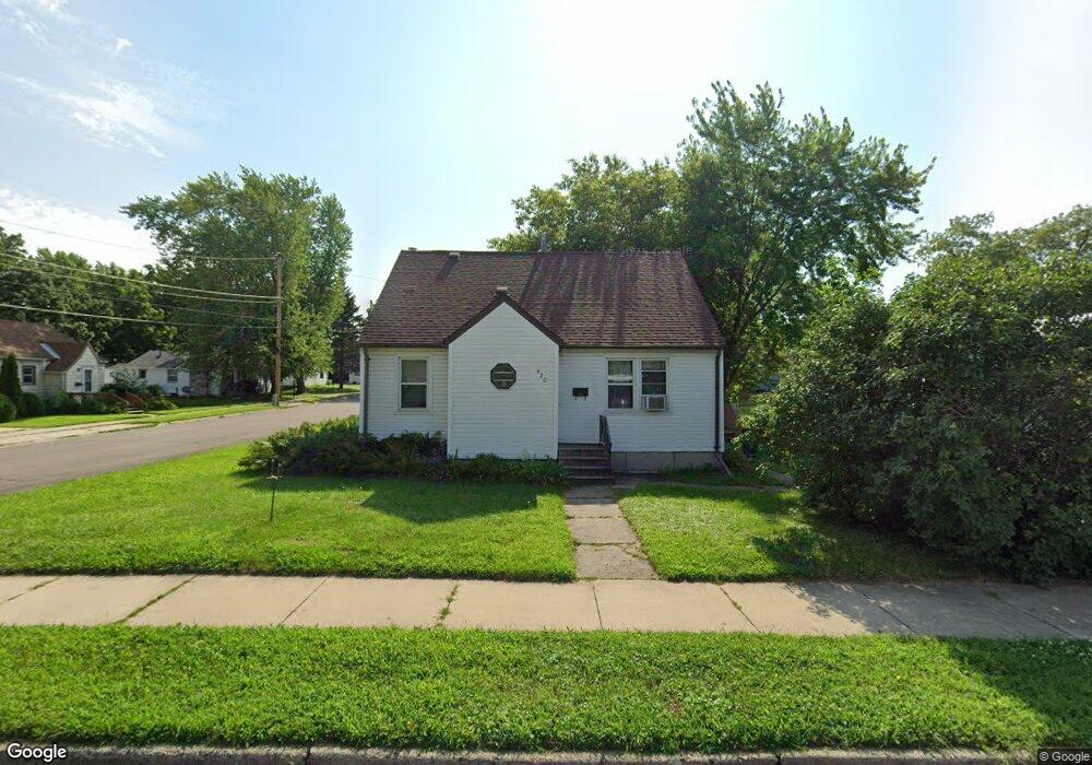 620 Columbus Ave, Albert Lea, MN 56007 - photo 1