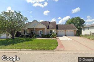 809 7th Ave SW, Cascade, IA 52033