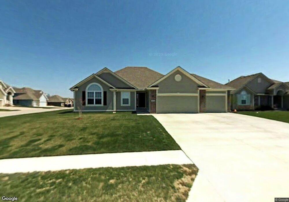 4301 SW Briarbrook Dr, Lees Summit, MO 64082 - photo 1