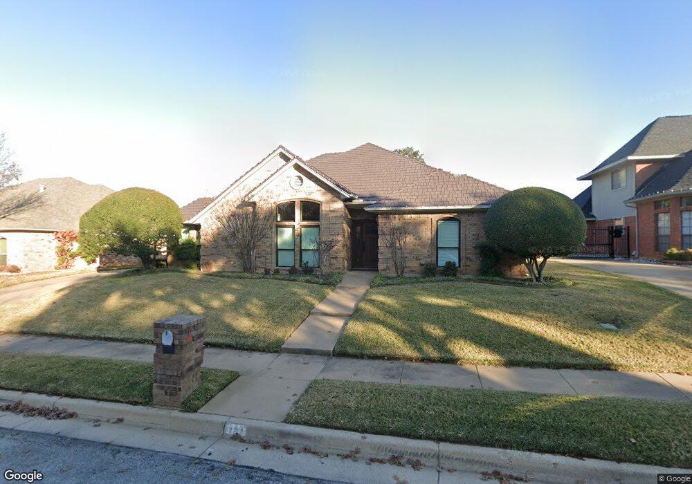 3212 Creighton Ln, Bedford, TX 76021 - photo 1