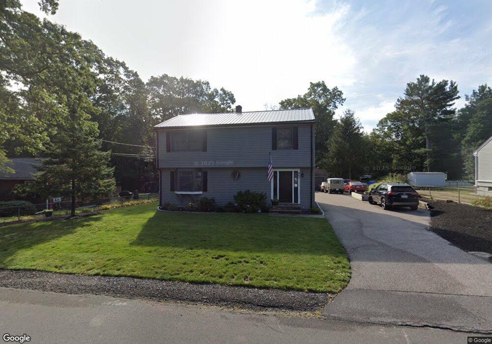 463 Forest St, Rockland, MA 02370 - photo 1