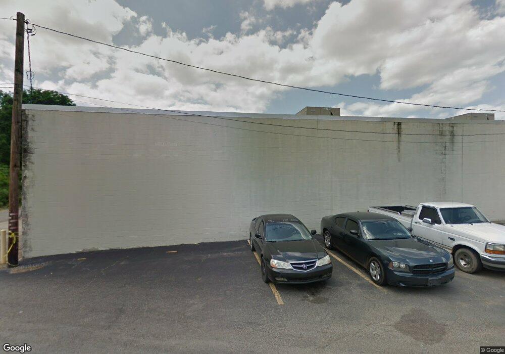 920 N 16th Ave, Laurel, MS 39440 - photo 1